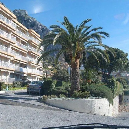 2p En Dernier Etage Avec Clim Et Parking Prive A - Fr-1-196-159 مينتون