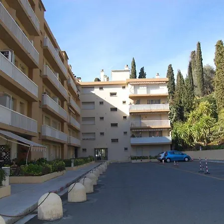 2p En Dernier Etage Avec Clim Et Parking Prive A - Fr-1-196-159 شقة