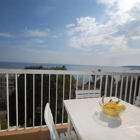 Apartment 2p Dernier Etage, Parking Prive, Climatisation, Wifi - Fr-1-196-159 Menton